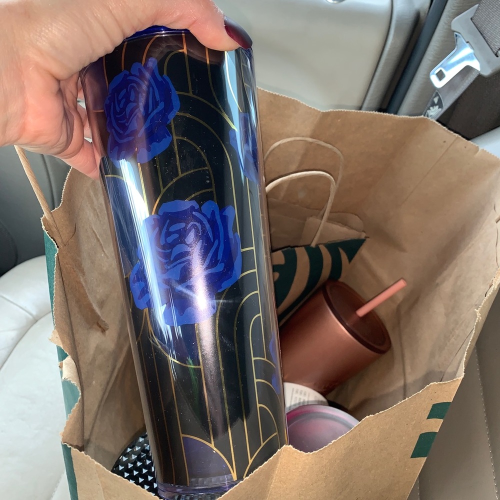 ❌SOLD❌Starbucks Fall 2020 blue rose 24oz tumbler - Picture 10 of 10